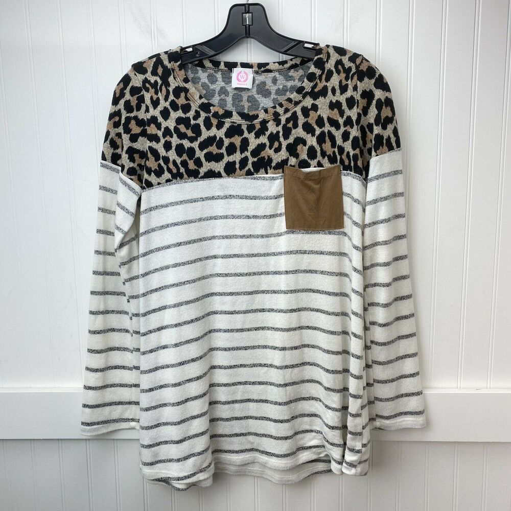 Leopard Striped Shirt Sz Medium Wanna B Knit Ivory/Tan Stretch Long Sleeve Top